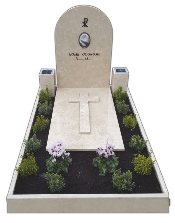 Monumentino_in_travertino_M11
